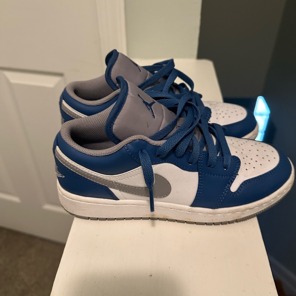 Blue and White Air Jordan Sneakers - Picture 2 of 4